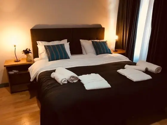 Comfort Tek Büyük veya İki Ayrı Yataklı Oda