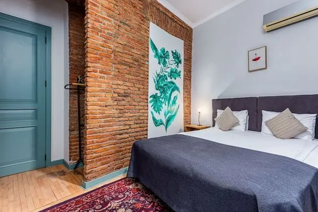 Comfort Tek Büyük veya İki Ayrı Yataklı Oda