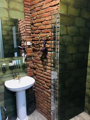 Comfort Tek Büyük veya İki Ayrı Yataklı Oda