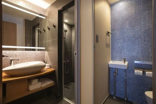 İki Ayrı Yataklı Oda, Sigara İçilmez (with Shower)