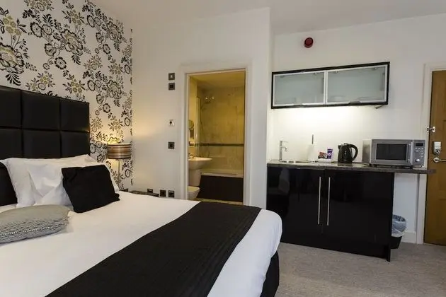 Deluxe Tek Büyük Yataklı Oda