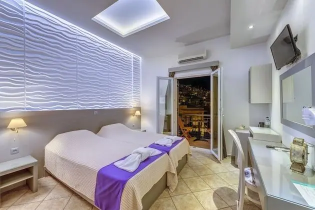 Deluxe Tek Büyük veya İki Ayrı Yataklı Oda, Balkon, Deniz Manzaralı (2nd floor)