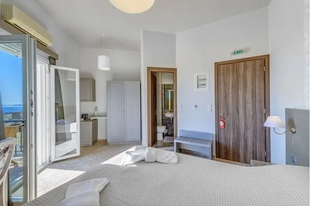 Deluxe Tek Büyük veya İki Ayrı Yataklı Oda, Balkon, Deniz Manzaralı (2nd floor)