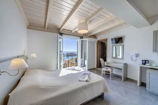 Deluxe Tek Büyük veya İki Ayrı Yataklı Oda, Balkon, Deniz Manzaralı (2nd floor)