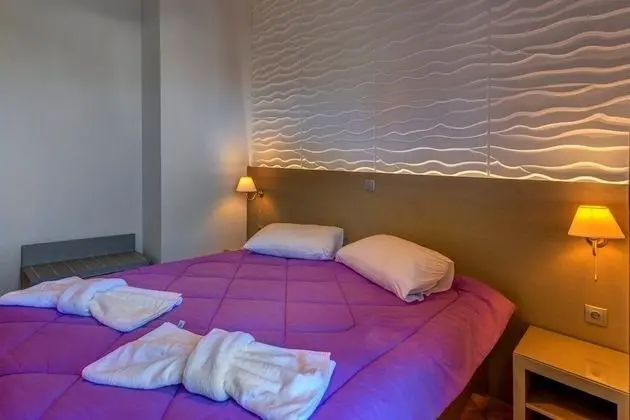 Tek Büyük veya İki Ayrı Yataklı Oda, Balkon, Şehir Manzaralı
