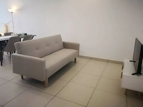 Stüdyo (Room)