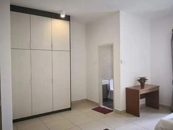 Stüdyo (Room)