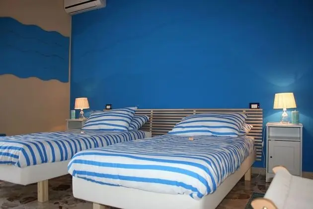 Tek Büyük veya İki Ayrı Yataklı Oda (with half day Etna Tour  )