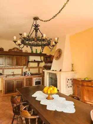 Villa, 4 Yatak Odası, Sigara İçilebilir, Şömine