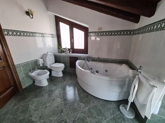 Villa, 4 Yatak Odası, Sigara İçilebilir, Şömine