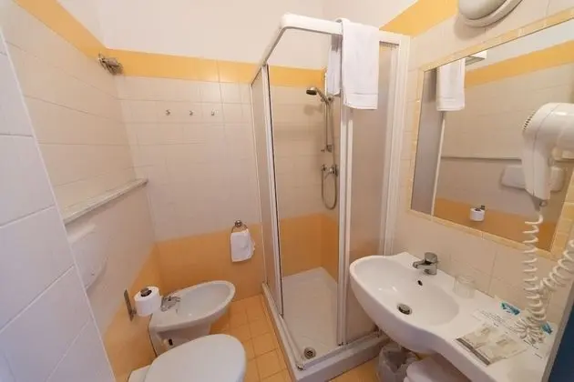 Dört Kişilik Oda