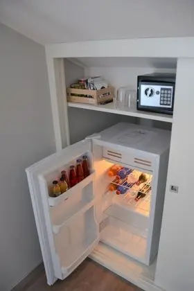 Luxury Tek Büyük Yataklı Oda, 1 Büyük (Queen) Boy Yatak, Balkon, Deniz Manzaralı