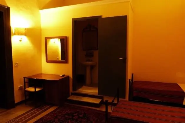 Üç Kişilik Oda