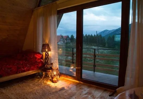 Panoramic Apart Daire, Tepe Manzaralı