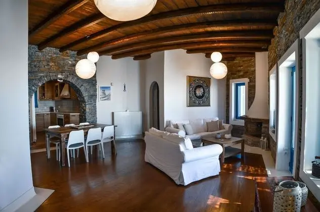Villa, 5 Yatak Odası, Kişiye Özel Havuzlu, Deniz Manzaralı (1)