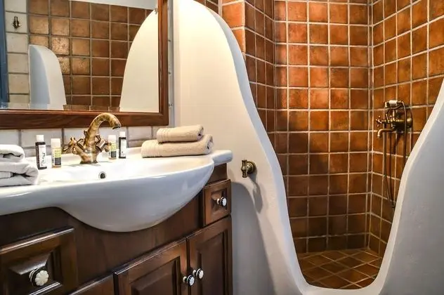 Villa, 5 Yatak Odası, Kişiye Özel Havuzlu, Deniz Manzaralı (2)