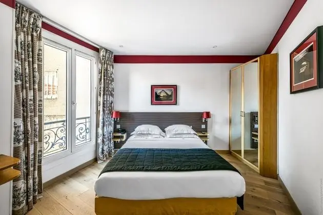 Tek Büyük Yataklı Oda, Avlu Manzaralı