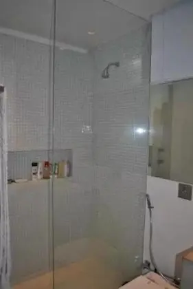 Deluxe Apart Daire, Sigara İçilebilir