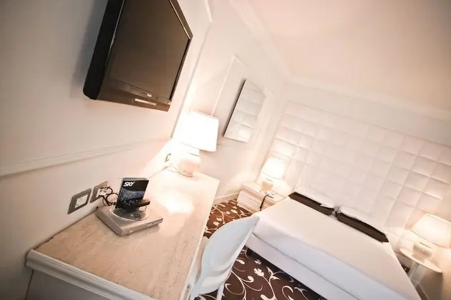 Comfort Oda, 1 Büyük (Queen) Boy Yatak, Sigara İçilmez