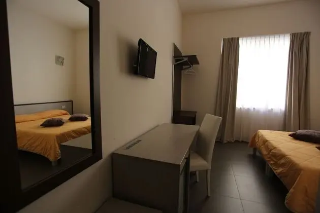 Tek Büyük veya İki Ayrı Yataklı Oda