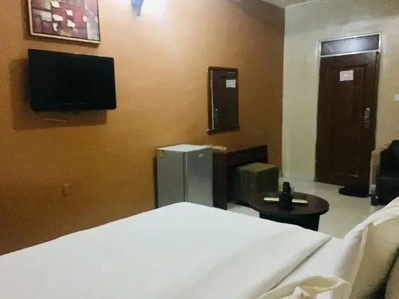 Deluxe Tek Büyük Yataklı Oda