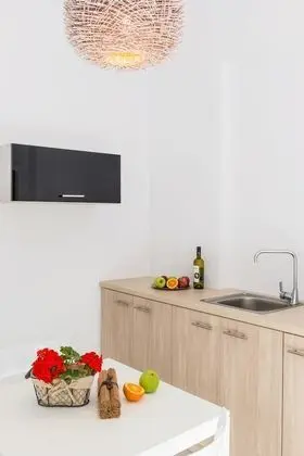 Ev