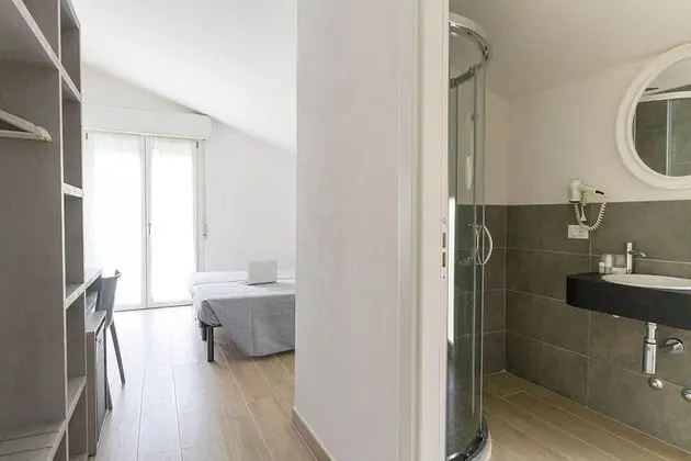 Tek Büyük veya İki Ayrı Yataklı Oda, Balkon