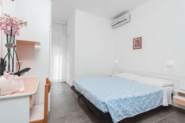 Tek Büyük veya İki Ayrı Yataklı Oda, Balkon