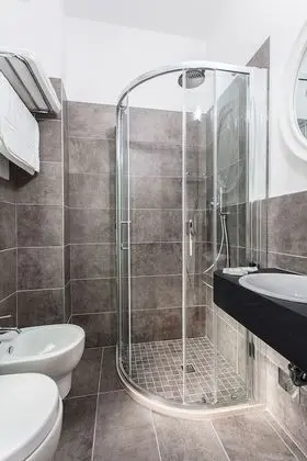 Tek Büyük veya İki Ayrı Yataklı Oda, Balkon