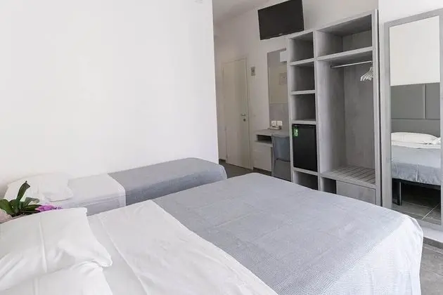 Üç Kişilik Oda, Balkon