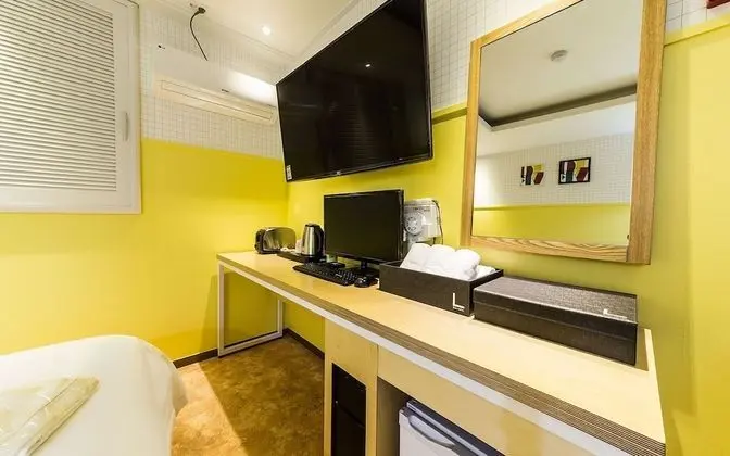 Oda (Standard (Netflix Disney + Apple tv T)