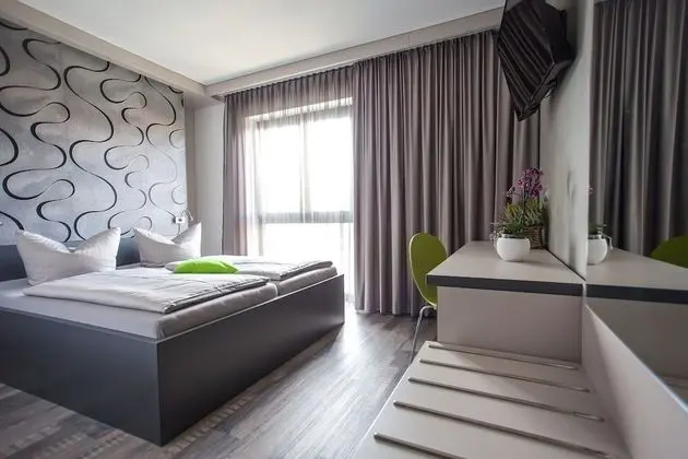 Tek Büyük Yataklı Oda, Şehir Manzaralı