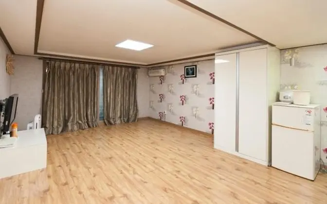 Oda (Movable 102 (bedroom))
