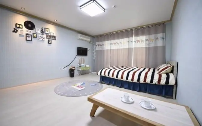 Oda (Couple Room 202)