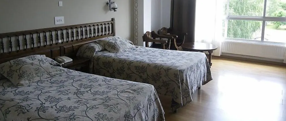 Standard Tek Büyük veya İki Ayrı Yataklı Oda