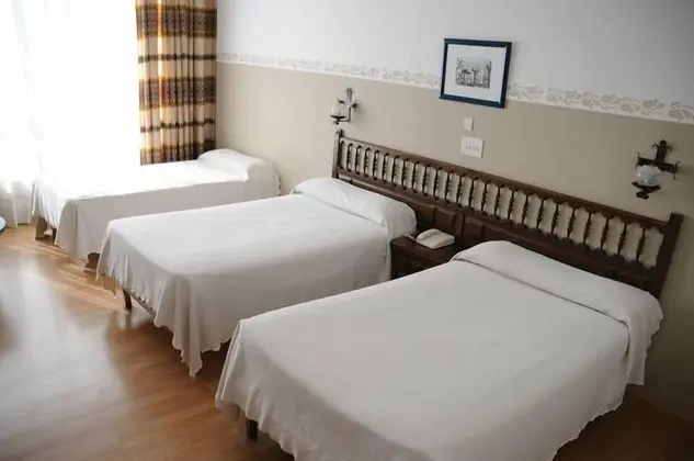 Standard Tek Büyük veya İki Ayrı Yataklı Oda