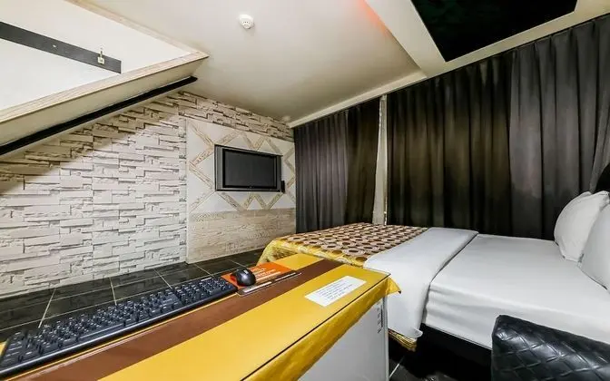 Oda (General room (30000 won for on-site p)