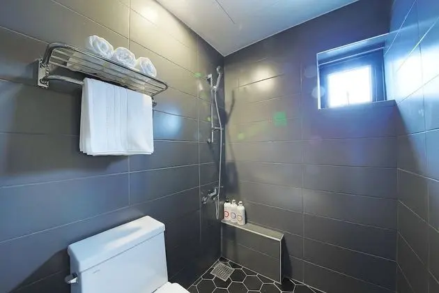 Oda (STANDARD (Netflix+YouTube available))