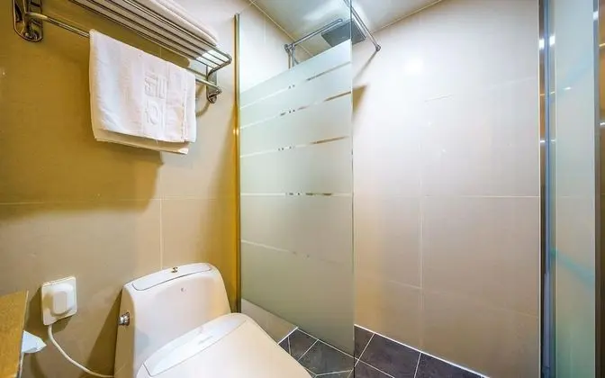 Oda (Deluxe Double ((all rooms) 70-inch TV)