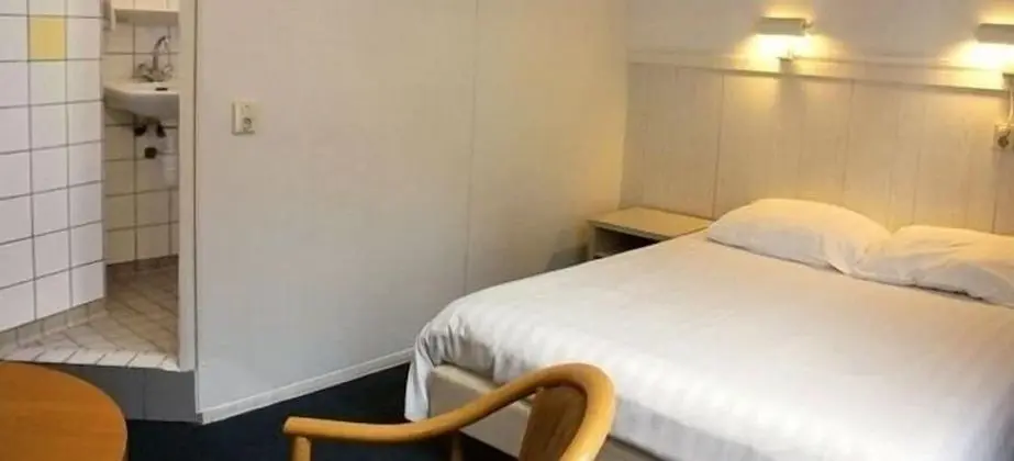 Tek Büyük Yataklı Oda, Özel Banyo