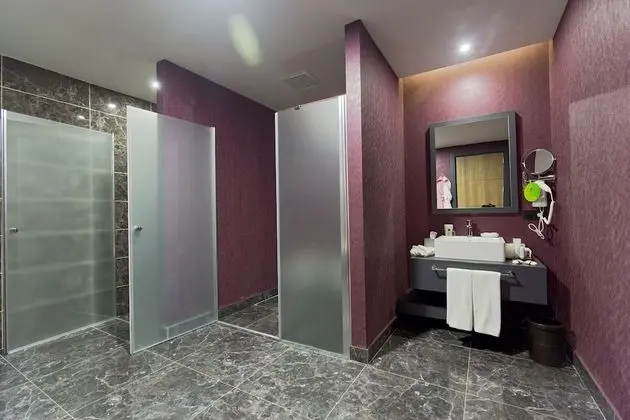 Superior Tek Büyük Yataklı Oda