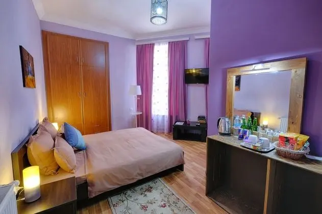 Tek Büyük Yataklı Oda