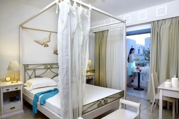 Family Deluxe Suite, Jetted Tub, Sea View
