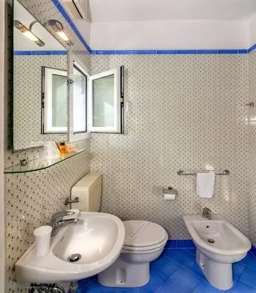 Standard Üç Kişilik Oda