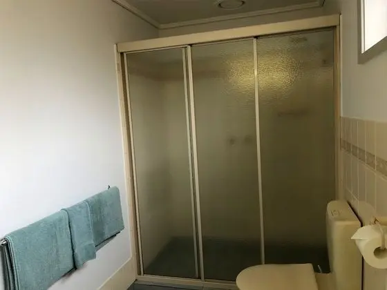 Standard Oda, Sigara İçilmez, Mikrodalga (Queen Room)