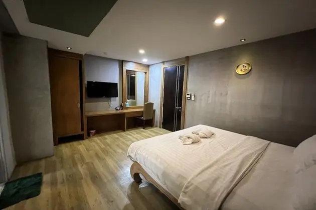 Family Süit, 2 Yatak Odası, Kişiye Özel Havuzlu, Şehir Manzaralı