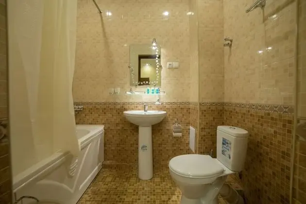 Standard Tek Büyük Yataklı Oda