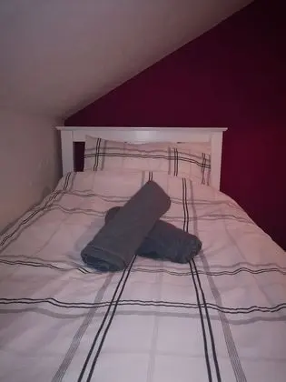 Comfort Twin Room, 2 Twin Beds, Shared Bathrooms
