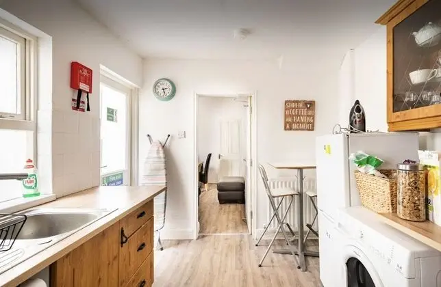 Deluxe Queen Room, Shared Bathrooms