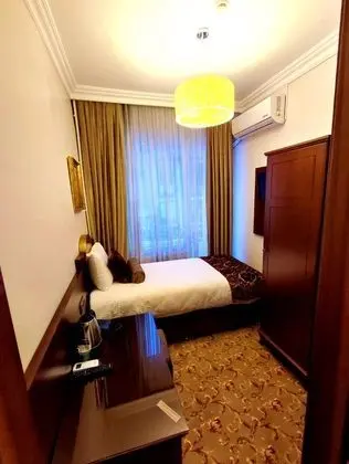 Tek Kişilik Balkonlu Oda